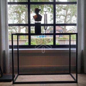 Sidetable mat zwart (105 cm)